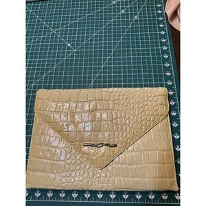Sylvia CEE Genuine Leather Crocodile Pattern Clutch Bag With Chain Strap Small B